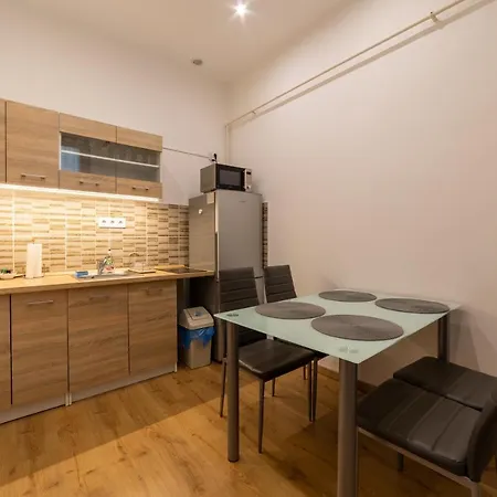 Lovely 1 Bedroom Flat With Location * 布达佩斯