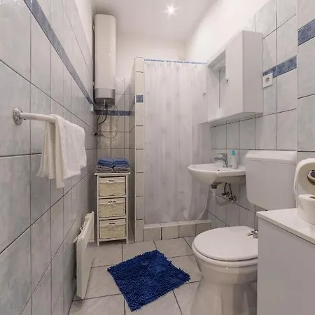 Lovely 1 Bedroom Flat With Location Budapesta