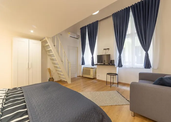 Apartament Lovely 1 Bedroom Flat With Location